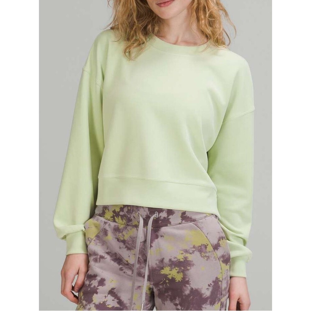 Lululemon Creamy Mint Softstreme Perfectly Oversized Cropped Crew Size 4